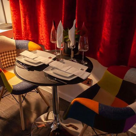 Opulent 1 Bedroom Cosy Suite Бирмингем Экстерьер фото