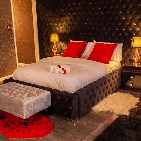 Opulent 1 Bedroom Cosy Suite Бирмингем Экстерьер фото