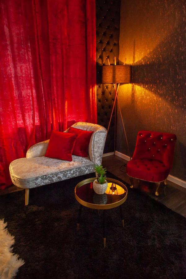 Opulent 1 Bedroom Cosy Suite Бирмингем Экстерьер фото