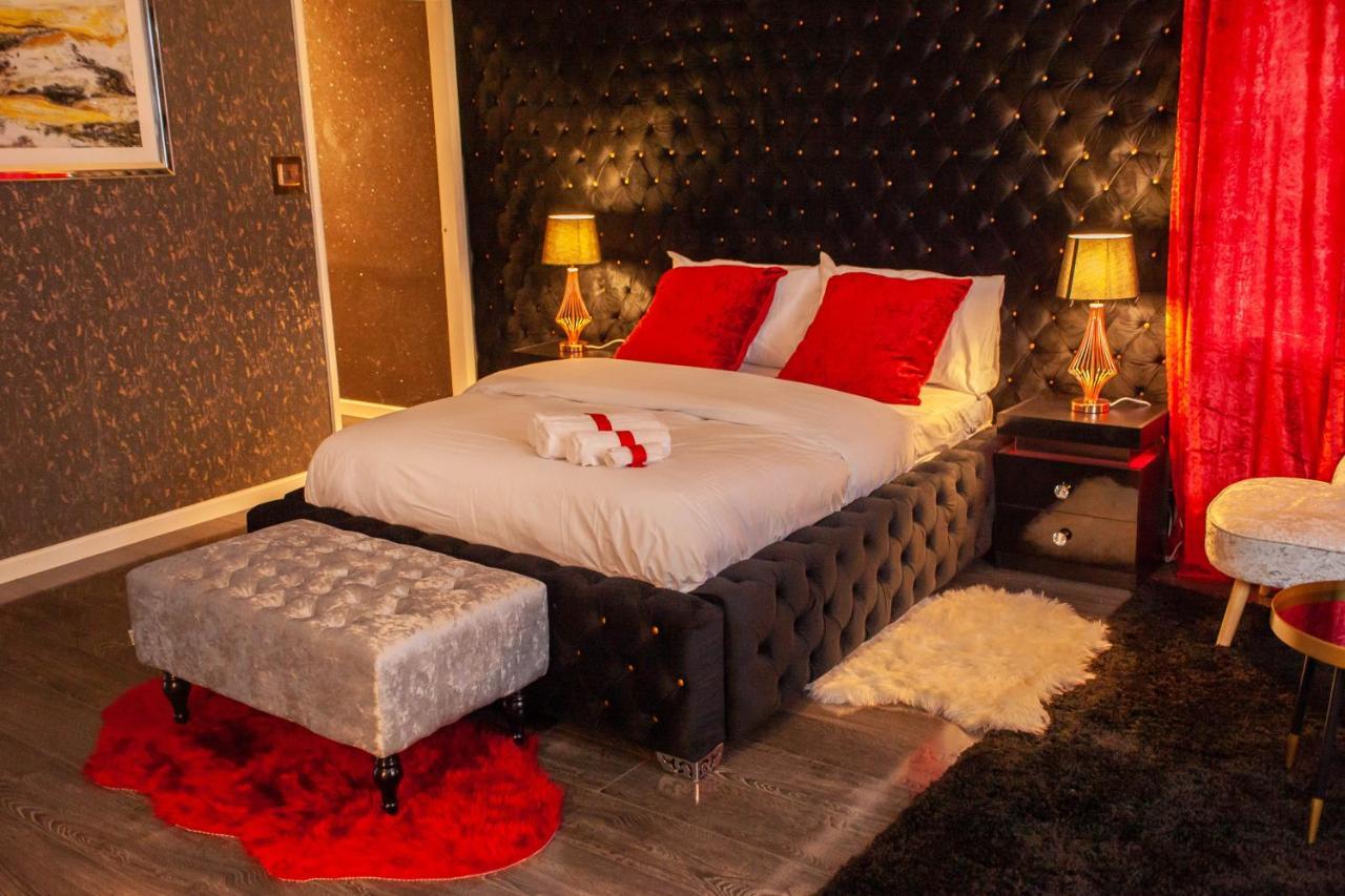 Opulent 1 Bedroom Cosy Suite Бирмингем Экстерьер фото